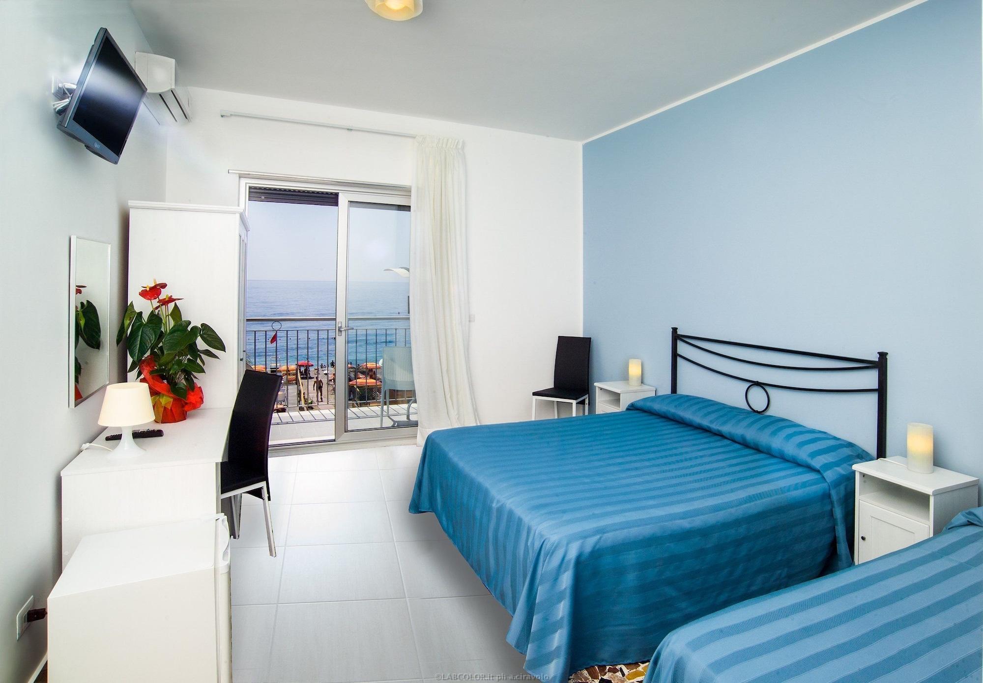 Maniel Beach Hotel Летоянни Экстерьер фото