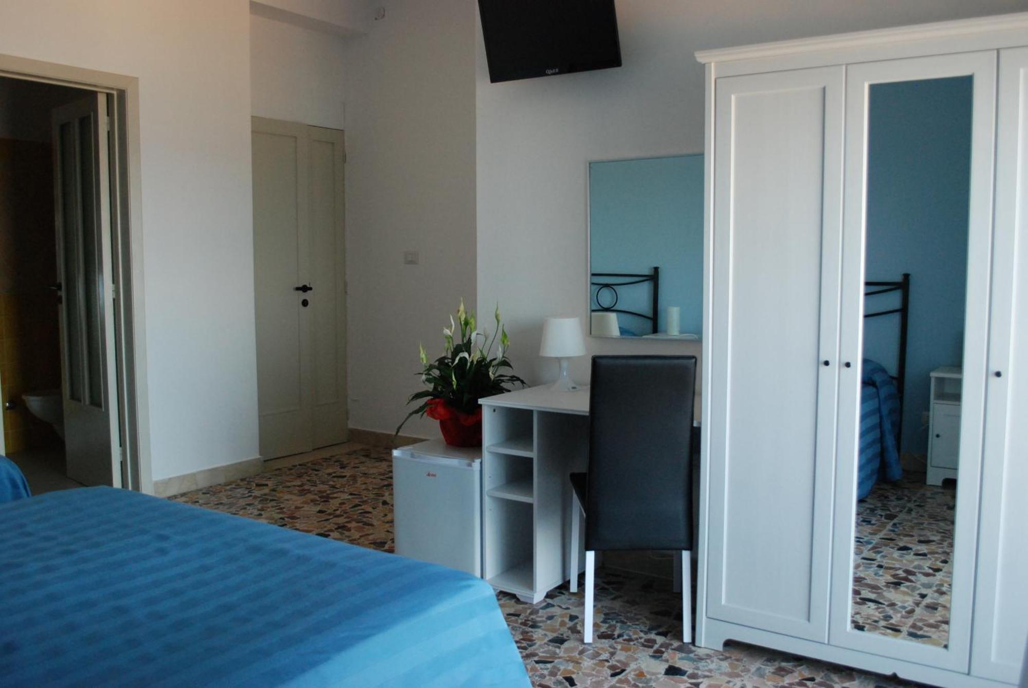 Maniel Beach Hotel Летоянни Номер фото