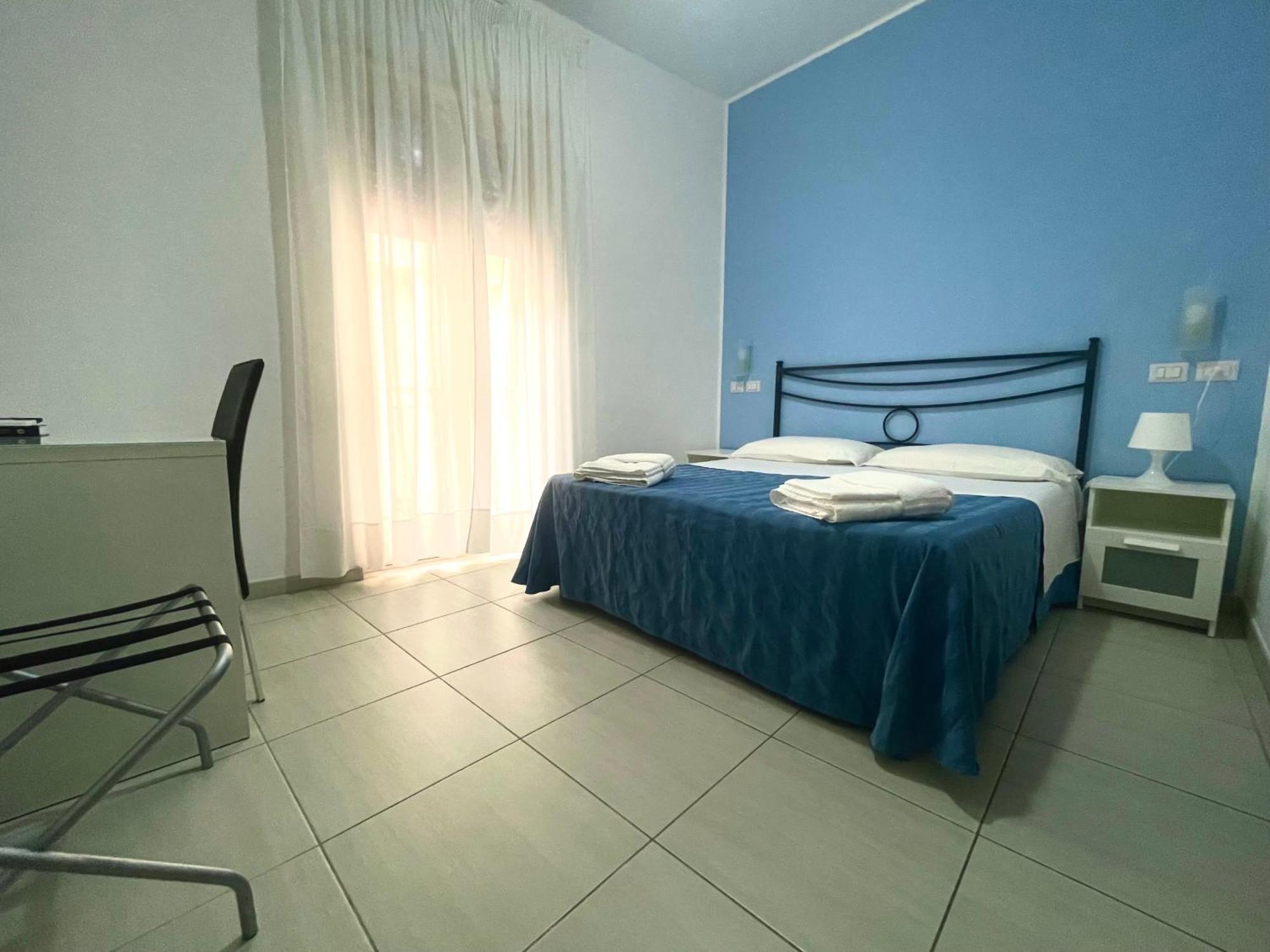 Maniel Beach Hotel Летоянни Экстерьер фото