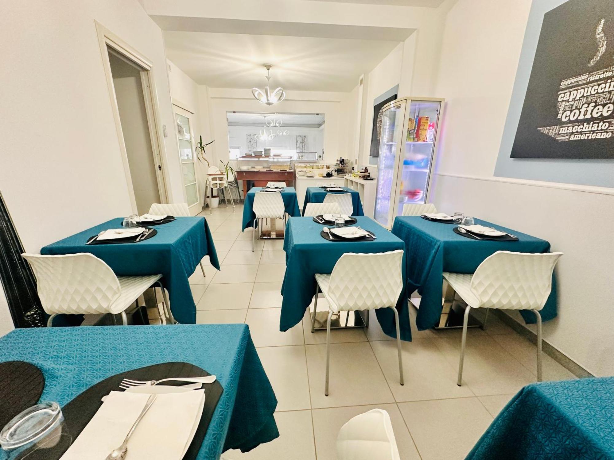 Maniel Beach Hotel Летоянни Экстерьер фото