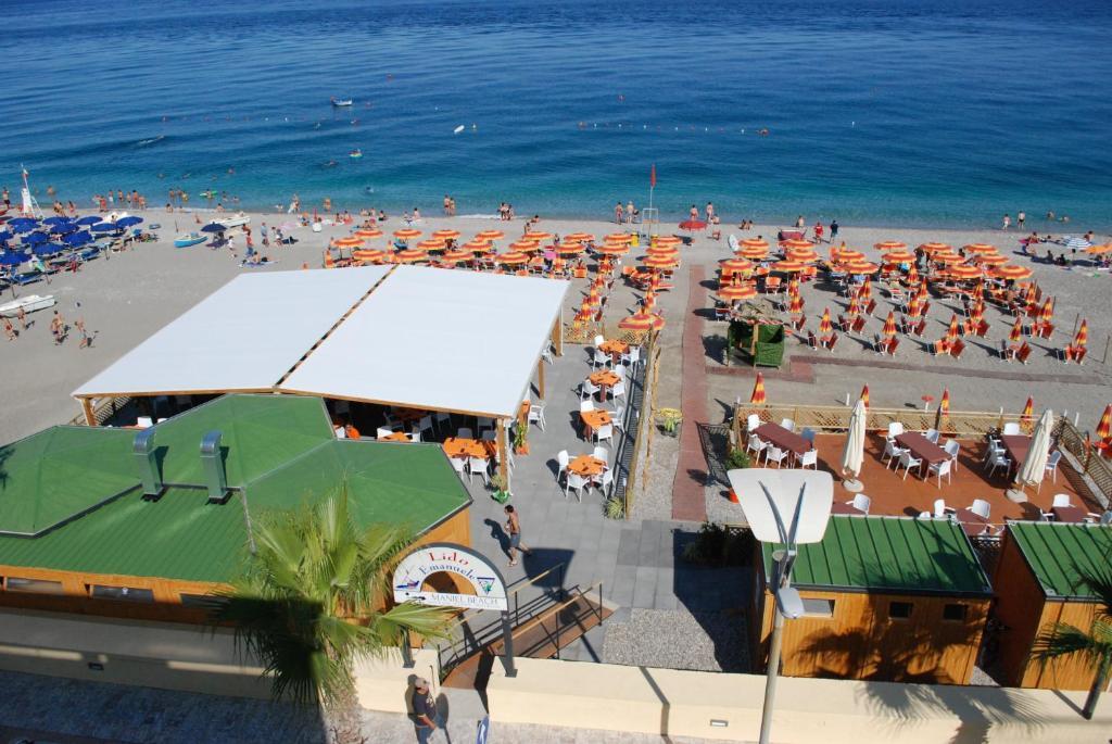 Maniel Beach Hotel Летоянни Экстерьер фото