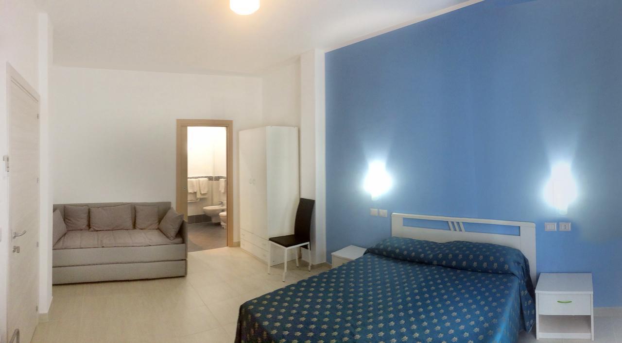 Maniel Beach Hotel Летоянни Экстерьер фото